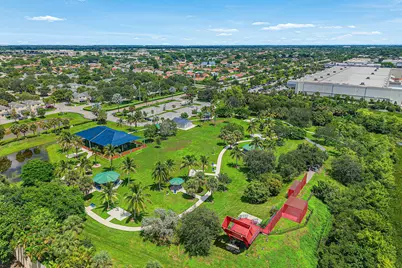 11031 Periwinkle Lane, Tamarac, FL 33321 - Photo 15