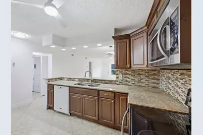 9160 Fairbanks Lane #8, Boca Raton, FL 33496 - Photo 13