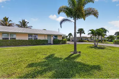 8697 SE Hobe Ridge Avenue, Hobe Sound, FL 33455 - Photo 3