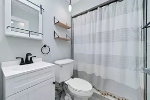 2990 NE 16th Ave, Oakland Park, FL 33334 - Photo 9