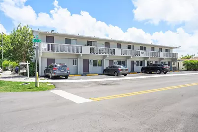 720 NE 7th Street #8, Hallandale Beach, FL 33009 - Photo 1