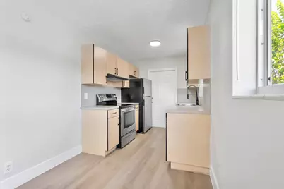 720 NE 7th Street #8, Hallandale Beach, FL 33009 - Photo 13