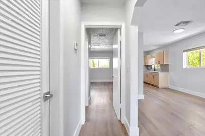 720 NE 7th Street #8, Hallandale Beach, FL 33009 - Photo 17