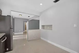 7571 La Salle Blvd, Miramar, FL 33023 - Photo 9