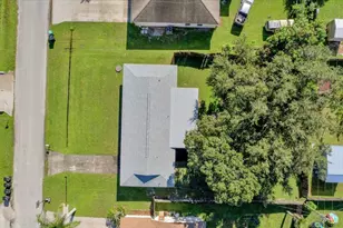 412 SE Dalva Ave, Port Saint Lucie, FL 34984 - Photo 3