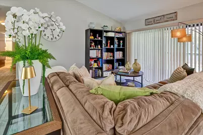 7007 NW 40th Place, Coral Springs, FL 33065 - Photo 11