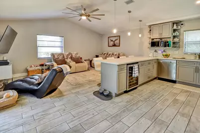 7007 NW 40th Place, Coral Springs, FL 33065 - Photo 13