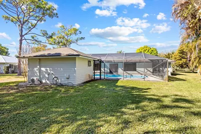 571 NE Town Terrace, Jensen Beach, FL 34957 - Photo 33