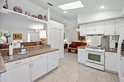 571 NE Town Terrace, Jensen Beach, FL 34957 - Photo 9