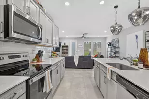 4416 Appleton Cir E, Oakland Park, FL 33309 - Photo 5