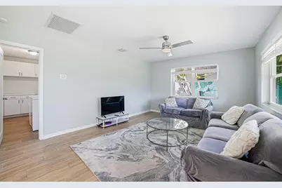 28 SE 8th Avenue, Deerfield Beach, FL 33441 - Photo 3