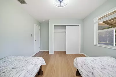 28 SE 8th Avenue, Deerfield Beach, FL 33441 - Photo 13