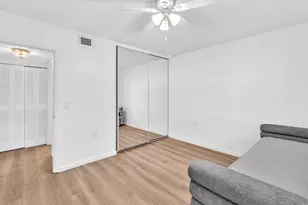 3650 Whitehall Dr, West Palm Beach, FL 33401 - Photo 39
