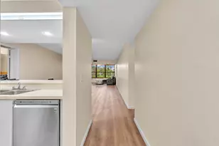 3650 Whitehall Dr, West Palm Beach, FL 33401 - Photo 5