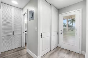2883 Crosley Dr W, West Palm Beach, FL 33415 - Photo 15