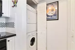347 N New River Dr E, Fort Lauderdale, FL 33301 - Photo 7