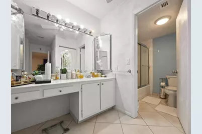 9286 Vista Del Lago #B, Boca Raton, FL 33428 - Photo 11