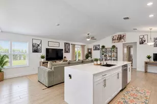 7735 101st Ct, Vero Beach, FL 32967 - Photo 3