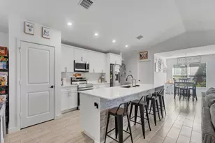 7735 101st Ct, Vero Beach, FL 32967 - Photo 5