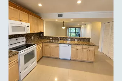 1400 NW 45th Street #B7, Deerfield Beach, FL 33064 - Photo 1