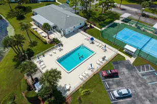 1218 S Lakes End Dr, Fort Pierce, FL 34982 - Photo 41