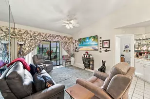 3340 Lucerne Park Dr, Greenacres, FL 33467 - Photo 9