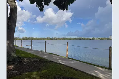 115 Lake Emerald Drive #410, Oakland Park, FL 33309 - Photo 39