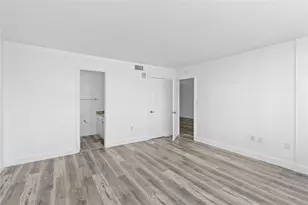 6855 Abbott Ave, Miami Beach, FL 33141 - Photo 19
