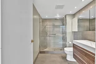 3233 NE 32nd Ave, Fort Lauderdale, FL 33308 - Photo 13