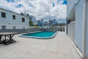 6855 Abbott Ave, Miami Beach, FL 33141 - Photo 17