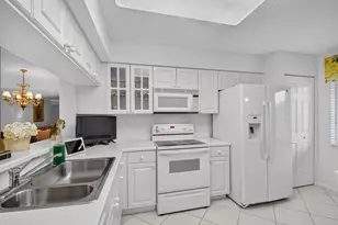 12547 Imperial Isle Dr, Boynton Beach, FL 33437 - Photo 9