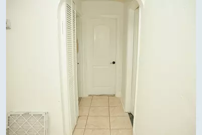 25 NE 43rd Street, Miami, FL 33137 - Photo 15