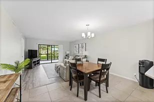 2205 S Cypress Bend Dr, Pompano Beach, FL 33069 - Photo 11