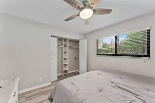 2205 S Cypress Bend Dr, Pompano Beach, FL 33069 - Photo 19