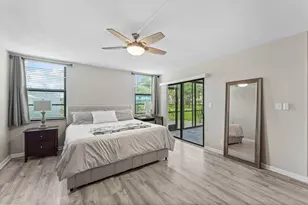 2205 S Cypress Bend Dr, Pompano Beach, FL 33069 - Photo 23