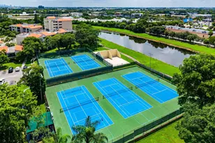 2205 S Cypress Bend Dr, Pompano Beach, FL 33069 - Photo 5