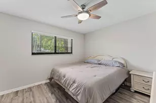 2205 S Cypress Bend Dr, Pompano Beach, FL 33069 - Photo 15