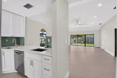 4398 NE 5th Avenue, Boca Raton, FL 33431 - Photo 9