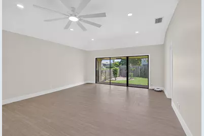 4398 NE 5th Avenue, Boca Raton, FL 33431 - Photo 13