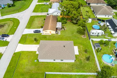 1811 SE Sandia Drive, Port Saint Lucie, FL 34983 - Photo 7