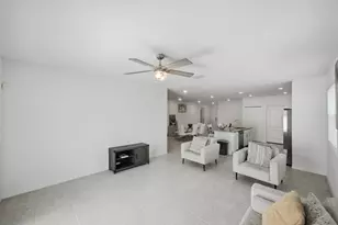 1811 SE Sandia Dr, Port Saint Lucie, FL 34983 - Photo 35