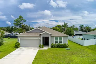 1811 SE Sandia Dr, Port Saint Lucie, FL 34983 - Photo 5