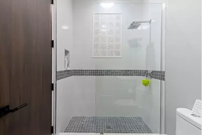 2424 NE 27th Avenue, Fort Lauderdale, FL 33305 - Photo 19