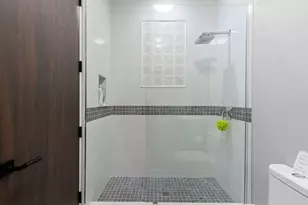 2424 NE 27th Ave, Fort Lauderdale, FL 33305 - Photo 19