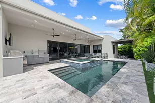 2424 NE 27th Ave, Fort Lauderdale, FL 33305 - Photo 27