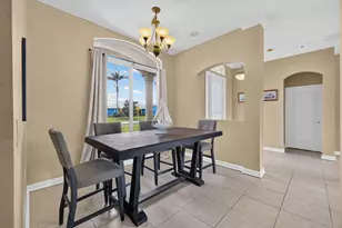1402 SW Abingdon Ave, Port Saint Lucie, FL 34953 - Photo 9