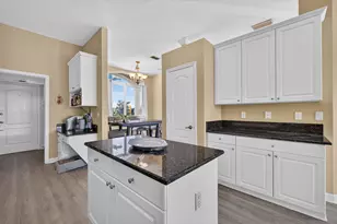 1402 SW Abingdon Ave, Port Saint Lucie, FL 34953 - Photo 15