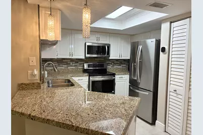 1000 Crestwood Court S #1005, Royal Palm Beach, FL 33411 - Photo 3
