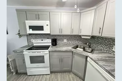 226 Durham E #226, Deerfield Beach, FL 33442 - Photo 7