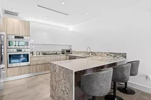 900 NE 4th St, Fort Lauderdale, FL 33301 - Photo 9